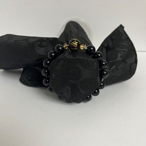 Black beaded bracelet